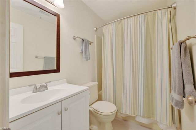 1965 Summerwalk DR, Virginia Beach, VA 23456