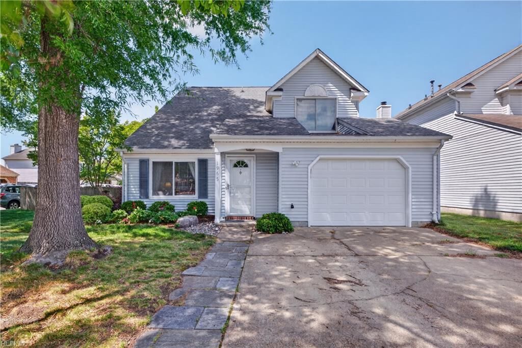 1965 Summerwalk DR, Virginia Beach, VA 23456