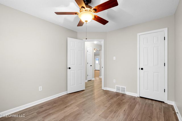 12694 Fox Run Drive, Olive Branch, MS 38654