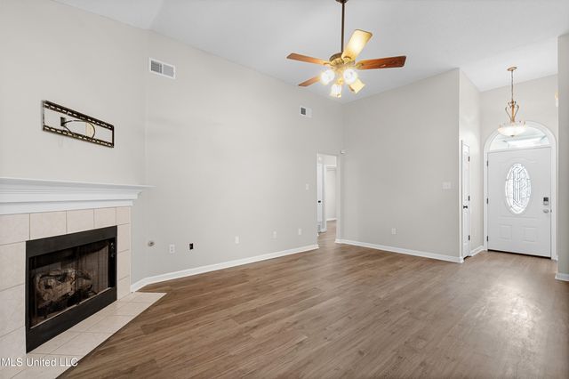 12694 Fox Run Drive, Olive Branch, MS 38654