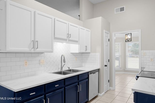 12694 Fox Run Drive, Olive Branch, MS 38654