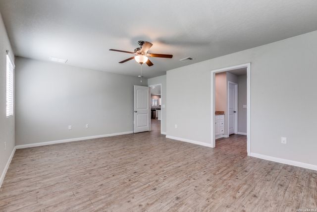 10203 Relic Oaks, San Antonio, TX 78240
