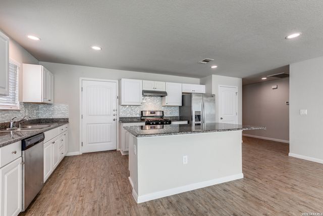 10203 Relic Oaks, San Antonio, TX 78240
