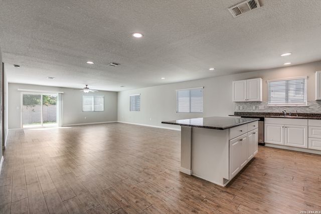 10203 Relic Oaks, San Antonio, TX 78240