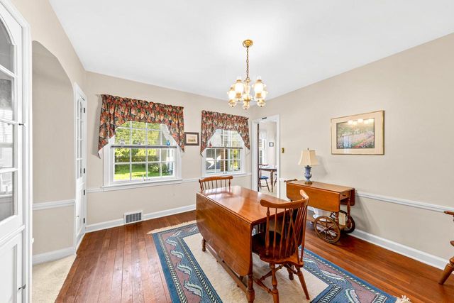 9220 Harding BOULEVARD, Wauwatosa, WI 53226