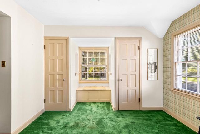 9220 Harding BOULEVARD, Wauwatosa, WI 53226