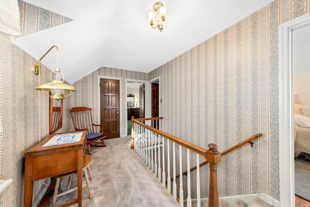 9220 Harding BOULEVARD, Wauwatosa, WI 53226