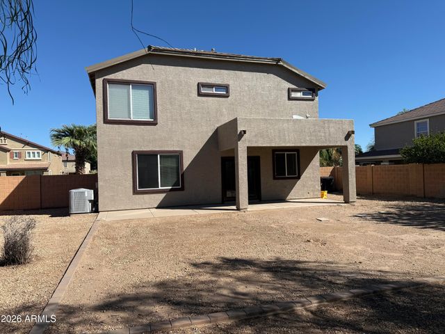 3873 E LATHAM Way, Gilbert, AZ 85297