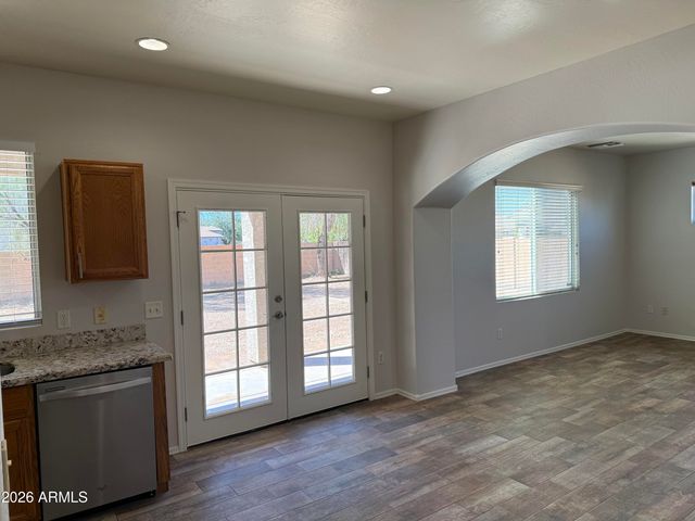 3873 E LATHAM Way, Gilbert, AZ 85297