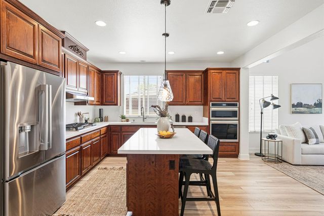 308 Nebbiolo Ct, El Dorado Hills, CA 95762