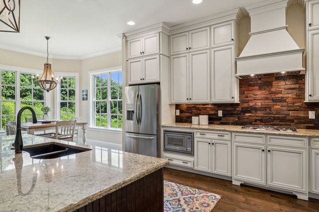 645 Legends Crest Dr, Franklin, TN 37069