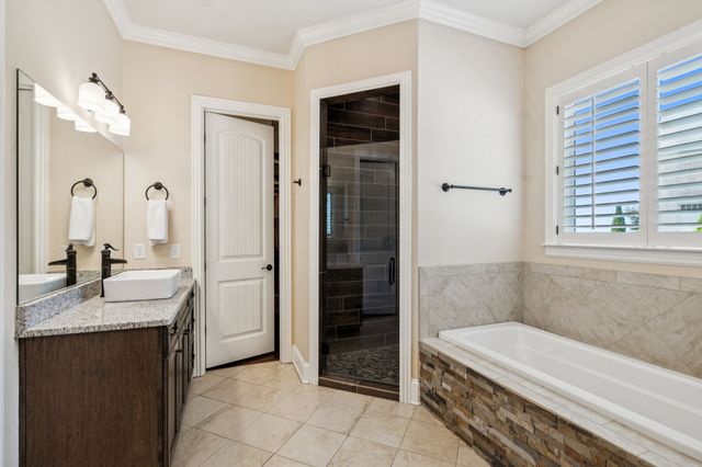 645 Legends Crest Dr, Franklin, TN 37069