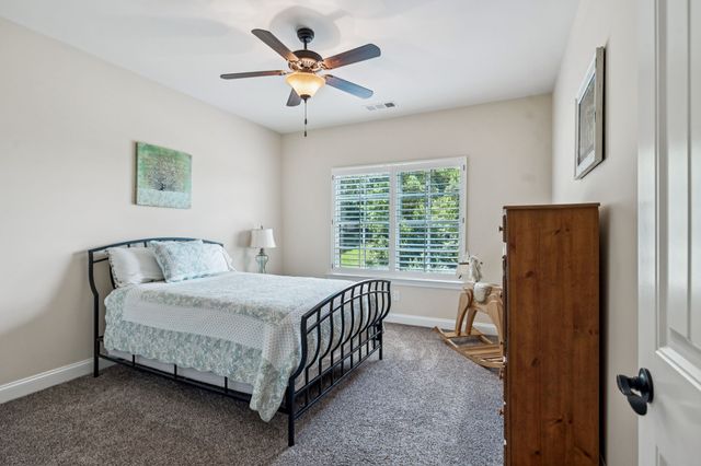 645 Legends Crest Dr, Franklin, TN 37069