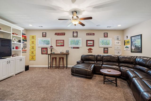 645 Legends Crest Dr, Franklin, TN 37069