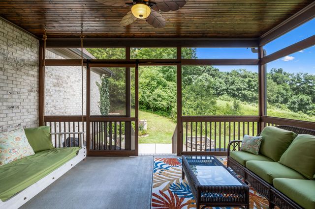 645 Legends Crest Dr, Franklin, TN 37069