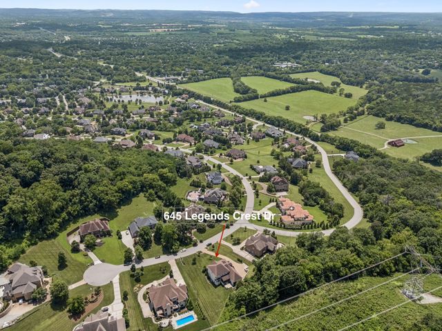 645 Legends Crest Dr, Franklin, TN 37069
