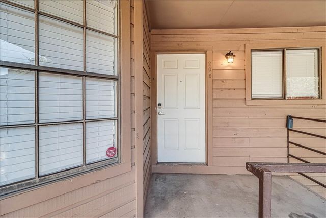 7122 Premont Dr J 202, Corpus Christi, TX 78414