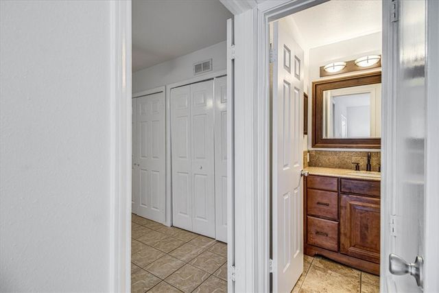 7122 Premont Dr J 202, Corpus Christi, TX 78414