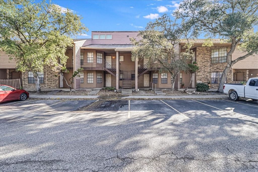 7122 Premont Dr J 202, Corpus Christi, TX 78414
