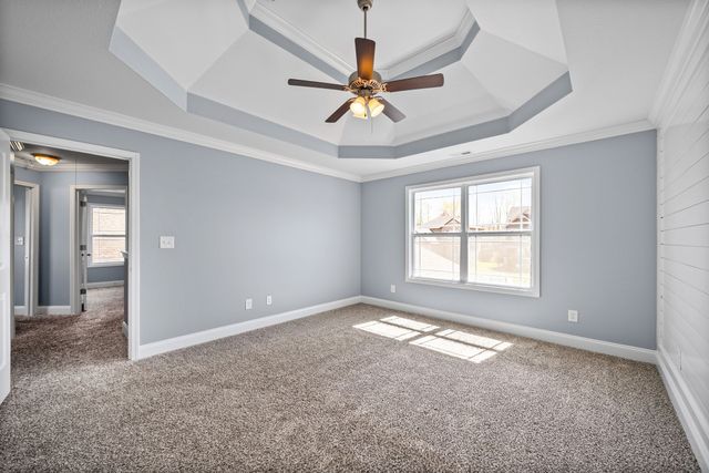 517 Sourwood Dr, Clarksville, TN 37042