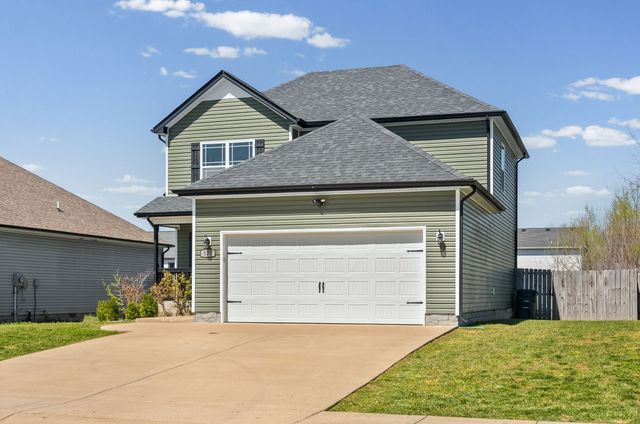 517 Sourwood Dr, Clarksville, TN 37042