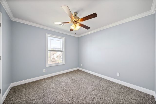 517 Sourwood Dr, Clarksville, TN 37042