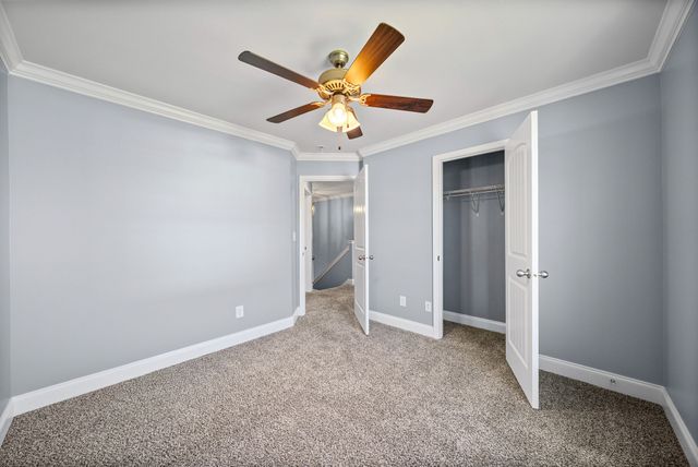 517 Sourwood Dr, Clarksville, TN 37042