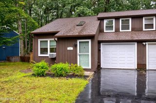 20 Wake Robin Road, Malta, NY 12020