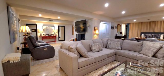 308 Woodfield Drive, Asheville, NC 28803