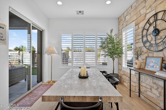 8146 E JUNE Street, Mesa, AZ 85207