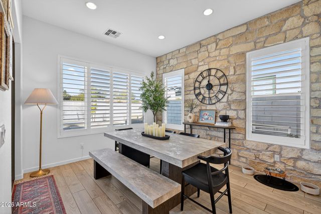 8146 E JUNE Street, Mesa, AZ 85207