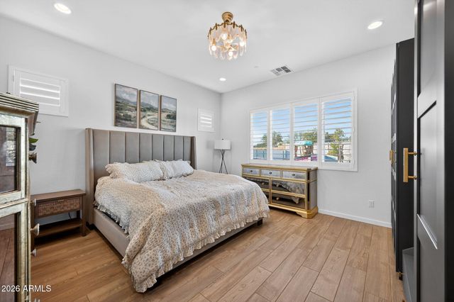 8146 E JUNE Street, Mesa, AZ 85207