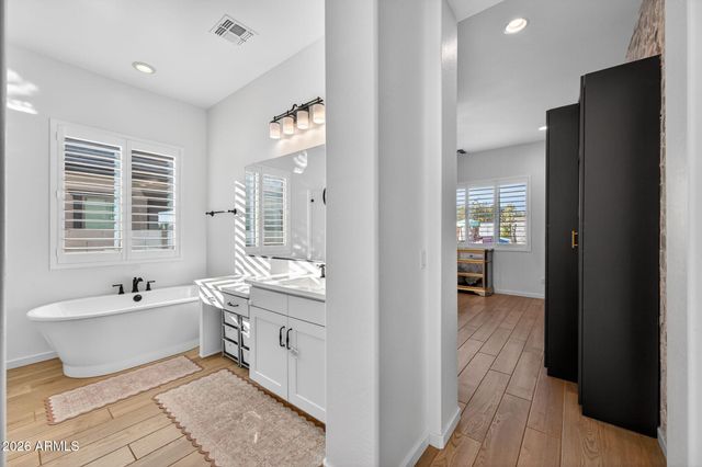 8146 E JUNE Street, Mesa, AZ 85207