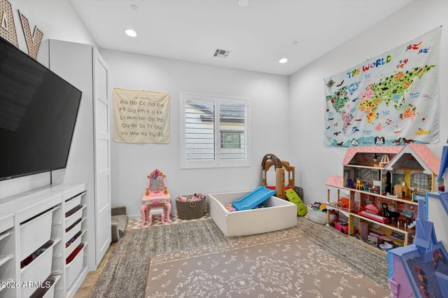 8146 E JUNE Street, Mesa, AZ 85207