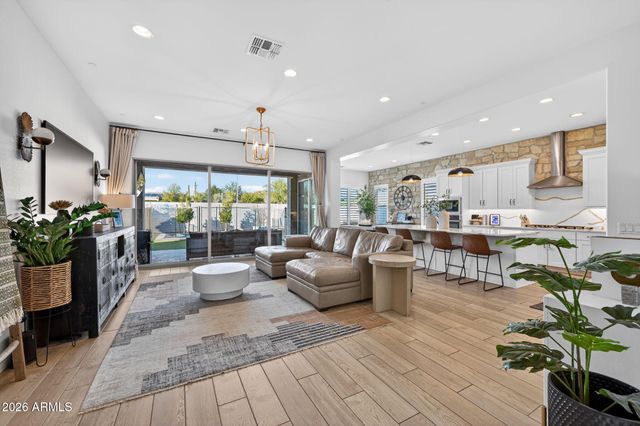 8146 E JUNE Street, Mesa, AZ 85207