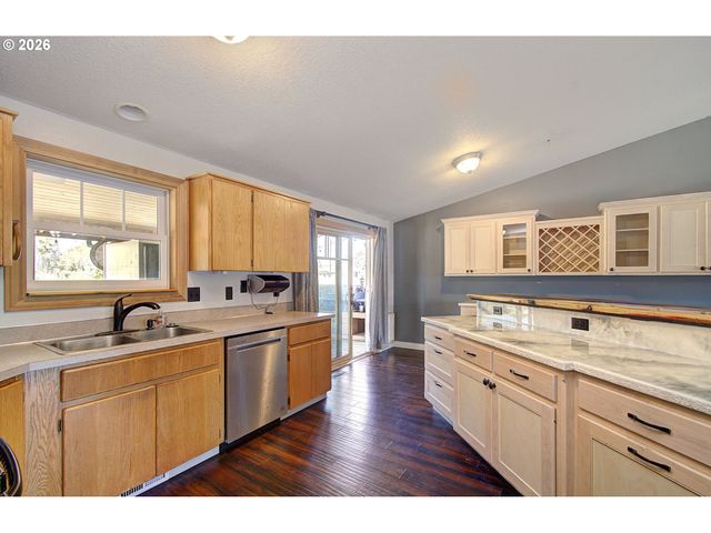 700 Nw 24TH St, Battle Ground, WA 98604