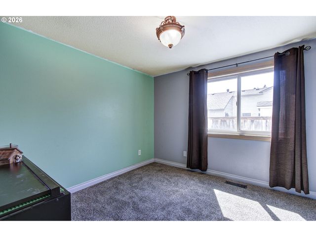 700 Nw 24TH St, Battle Ground, WA 98604