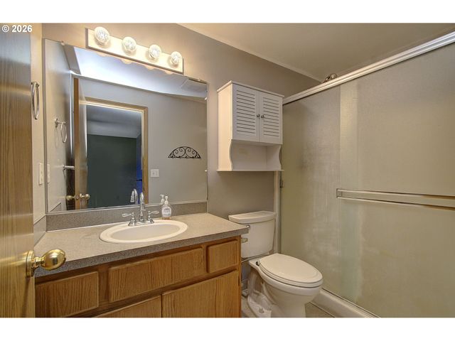 700 Nw 24TH St, Battle Ground, WA 98604