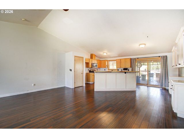 700 Nw 24TH St, Battle Ground, WA 98604