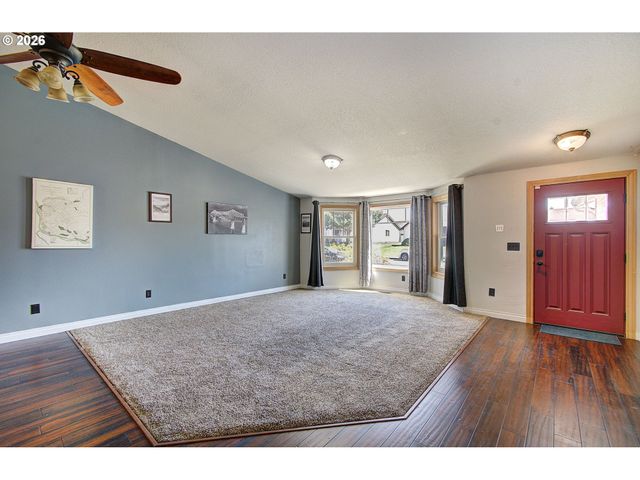 700 Nw 24TH St, Battle Ground, WA 98604