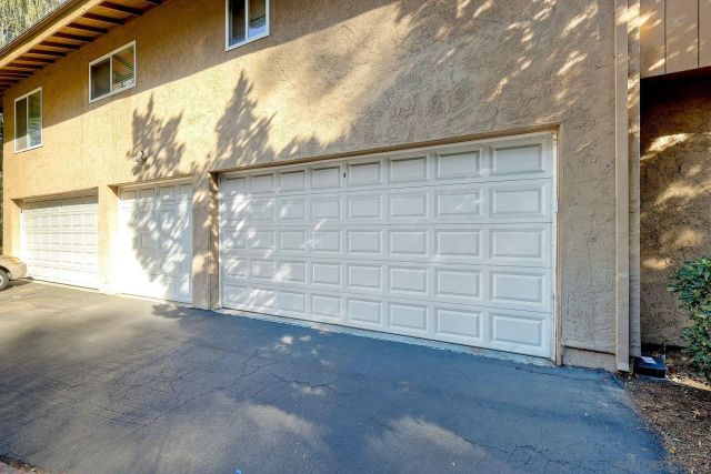 8930 Fletcher Valley Dr, Santee, CA 92071