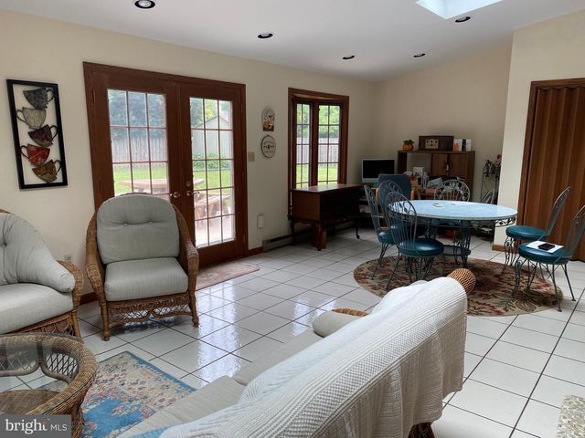 46 HAMILTON LN S, Plainsboro, NJ 08536