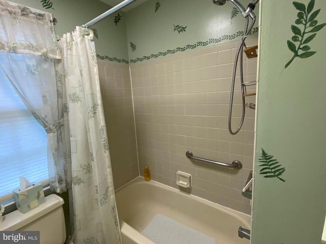 46 HAMILTON LN S, Plainsboro, NJ 08536