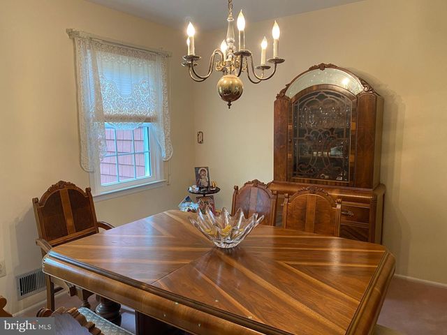 46 HAMILTON LN S, Plainsboro, NJ 08536