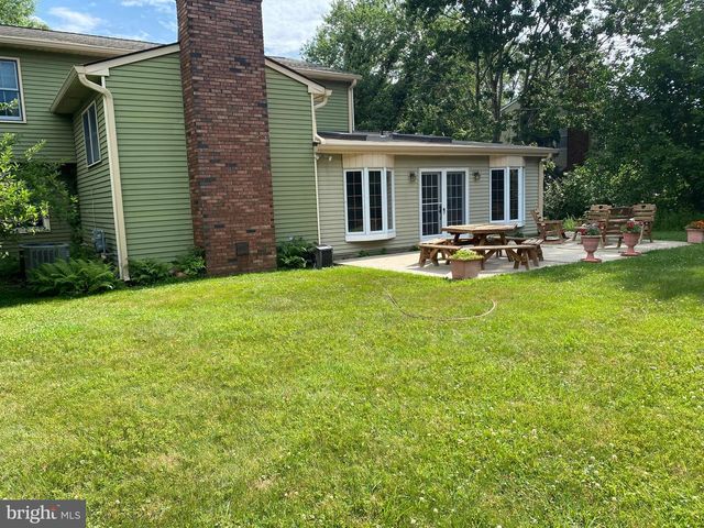 46 HAMILTON LN S, Plainsboro, NJ 08536