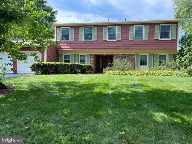 46 HAMILTON LN S, Plainsboro, NJ 08536