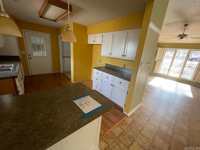 2 Cullera Lane, Hot Springs Village, AR 71909