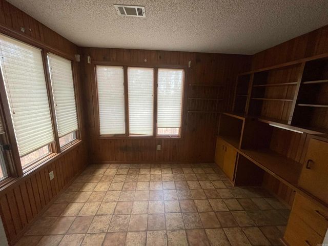 2 Cullera Lane, Hot Springs Village, AR 71909