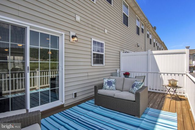 4520 LAUREL VALLEY LN, Enola, PA 17025
