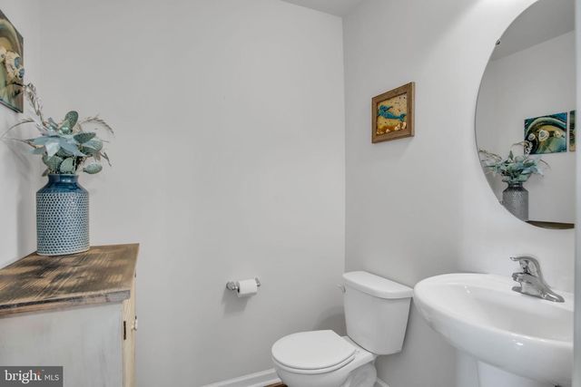 4520 LAUREL VALLEY LN, Enola, PA 17025